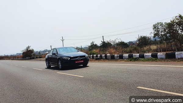 Mercedes A-Class Limousine Review In Hindi: मर्सिडीज बेंज ए-क्लास लिमोजिन रिव्यू: लुभावनी स्टाइल व डिजाईन!