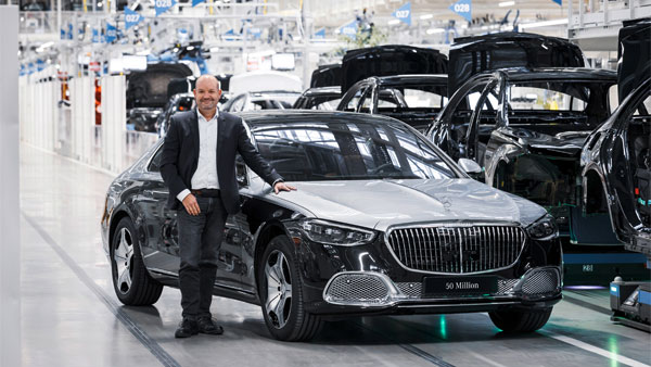 Mercedes Benz Production Milestone: मर्सिडीज-बेंज ने 5 करोड़ वाहन बनाने का आंकड़ा किया पार
