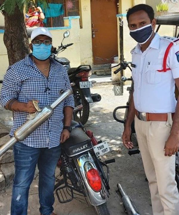 Police Fine 3,000 RE Owners: पुलिस ने 3,000 रॉयल एनफील्ड बाइक्स पर लगाया जुर्माना, जानें वजह