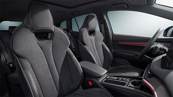 Skoda Enyaq Sportline iV Unveiled: स्कोडा ने इनयाक स्पोर्टलाइन iV का किया खुलासा, जानें