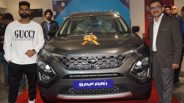 First Tata Safari Delivery In Punjab: पंजाबी सिंगर परमिश वर्मा को डिलीवर हुई पंजाब की पहली टाटा सफारी