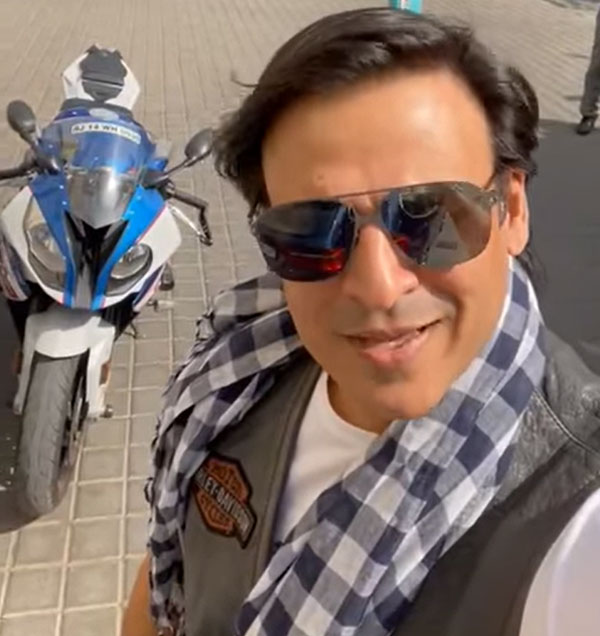 Vivek Oberio Shows Challan Receipt: विवेक ओबेरॉय ने कहा, “पावती कट गई है”, दिखाया बाइक का चालान Vivek Oberio Shows Challan Receipt: विवेक ओबेरॉय ने कहा, “पावती कट गई है”, दिखाया बाइक का चालान