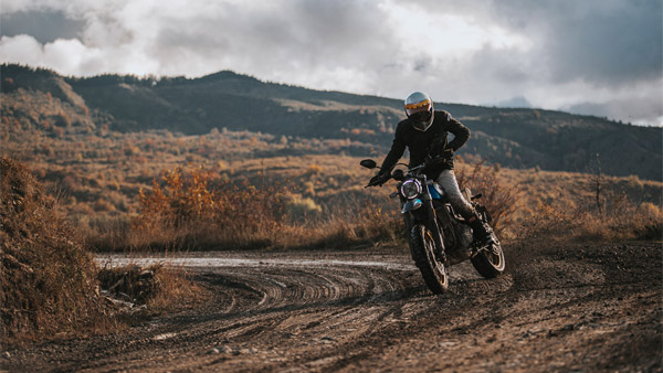 New Ducati Scrambler Teaser: डुकाटी की नई स्क्रैम्बलर बाइक 10 मार्च को होगी पेश, टीजर जारी