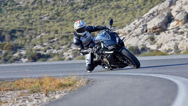 Honda CBR650R and CB650R Launched: होंडा सीबीआर650आर और सीबी650आर हुई लाॅन्च, जानें कीमत व फीचर्स