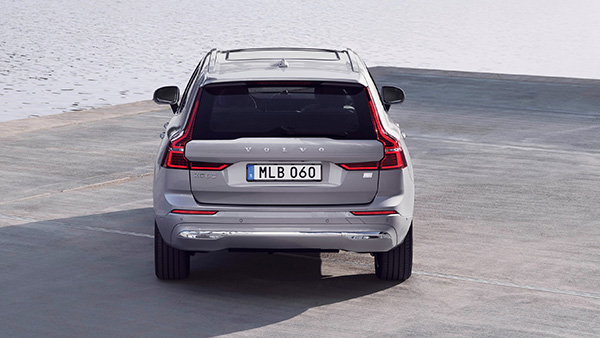 2021 Volvo XC60 Facelift Unveiled: नई वोल्वो एक्ससी60 फेसलिफ्ट का हुआ खुलासा, जानें क्या बदला