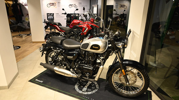 Benelli New Showroom In Pune: बेनेली ने पुणे में खोला अपना 40वां डीलरशिप, जिसमें है पहला बेनेली कैफे