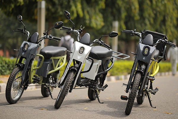 IIT Delhi Develops ‘Hope’ Electric Scooter: इस इलेक्ट्रिक स्कूटर को चलाने का खर्च है सिर्फ 20 पैसे प्रति किलोमीटर