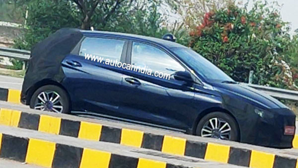 Hyundai i20 N-Line Spotted: हुंडई आई20 एन-लाइन टेस्टिंग करते आई नजर, साइड प्रोफाइल का खुलासा