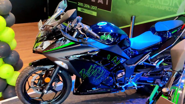 Kawasaki Ninja 300 BS6 Reaches Dealership: कावासाकी निंजा 300 बीएस6 पहुंची डीलरशिप, सामने आई नई वीडियो