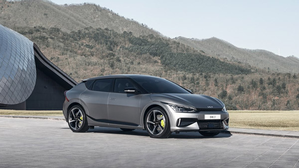 Kia EV6 GT Revealed: किया ईवी6 के जीटी वैरिएंट का हुआ खुलासा, रेंज होगी 510 किमी