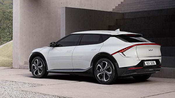 Kia EV6 To Debut Date Announced: किया ईवी6 30 मार्च को होगी पेश, जानें क्या है इस कार में खास