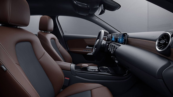 Mercedes A-Class Limousine Launched: मर्सिडीज बेंज ए-क्लास लिमोजिन भारत में हुई लॉन्च, कीमत 39.90 लाख रुपये