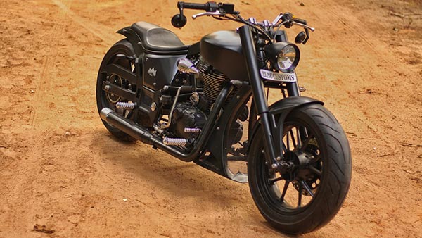 Royal Enfield Bike Modification: रॉयल एनफील्ड बाइक को मॉडिफाई कर बनाया लो-राइडर क्रूजर, देखें तस्वीरें