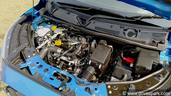 Nissan Magnite Price Hike: निसान मैग्नाईट की कीमत में हुई 30,000 रुपये की वृद्धि, जानें नई कीमत