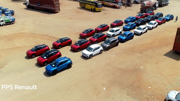 Renault Kiger 100 Units Delivery: रेनॉल्ट काइगर की एक साथ 100 यूनिट्स हुई डिलीवर, देखें वीडियो
