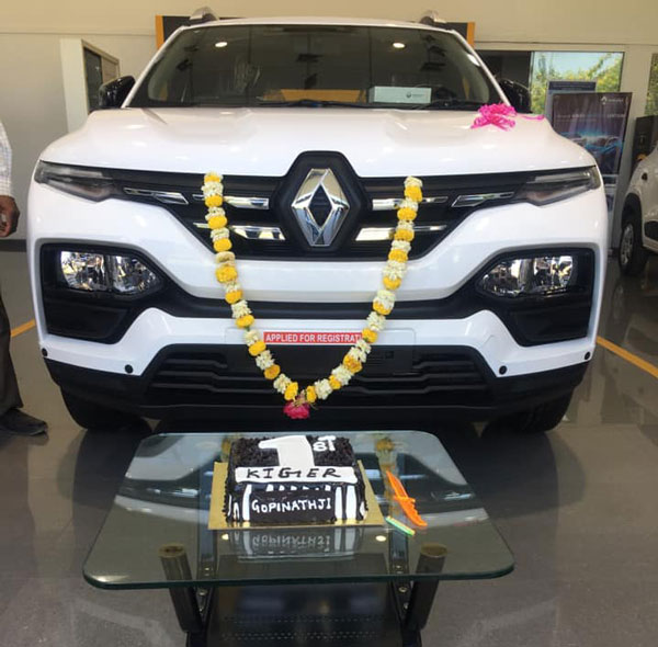 Renault Kiger Delivery Begins: रेनॉल्ट काइगर की डिलीवरी आज से देश भर में हुई शुरू, देखें तस्वीरें