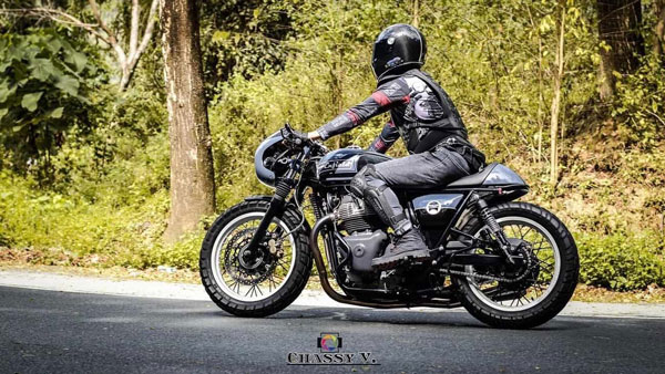 RE Interceptor 650 Modification: रॉयल एनफील्ड इंटरसेप्टर 650 को एक कैफे रेसर में किया तब्दील, देखें तस्वीरें