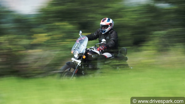 Royal Enfield Hunter 350 Spied: रॉयल एनफील्ड हंटर 350 टेस्टिंग के दौरान दिखी, जानें इस रोडस्टर बाइक में क्या है खास