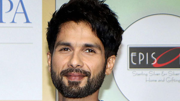 Shahid Kapoor Buys BMW X7 SUV: शाहिद कपूर ने खरीदी बीएमडब्ल्यू एक्स7 एसयूवी, कीमत है 92 लाख रुपये
