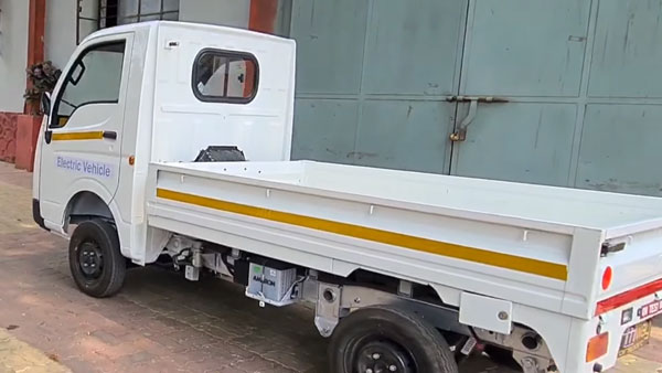 Tata Ace Modification: टाटा ऐस को मॉडिफाई कर बनाया इलेक्ट्रिक सीवी, जानें क्या है इसकी रेंज