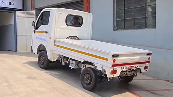 Tata Ace Modification: टाटा ऐस को मॉडिफाई कर बनाया इलेक्ट्रिक सीवी, जानें क्या है इसकी रेंज