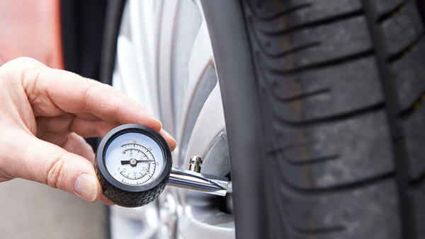 What Is TPMS And Its Function: क्या है टायर प्रेशर मॉनिटरिंग सिस्टम और कैसे काम करता है यह, जानें यहां What Is TPMS And Its Function: क्या है टायर प्रेशर मॉनिटरिंग सिस्टम और कैसे काम करता है यह, जानें यहां