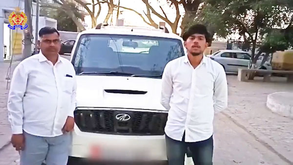 कार के ऊपर चढ़कर किया स्टंट, वीडियो वायरल होने के बाद यूपी पुलिस ने काटा चालान