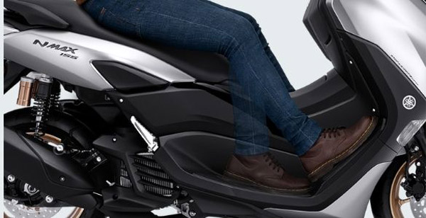 Yamaha NMax 155 New Color Option: यामाहा एनमैक्स 155 मैक्सी स्कूटर एक नए कलर ऑप्शन में हुई पेश