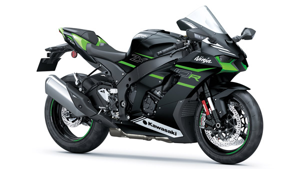 Kawasaki ZX-10R Reached At Dealership: कावासाकी जेडएक्स-10आर डीलरशिप पर पहुंची, डिलीवरी जल्द
