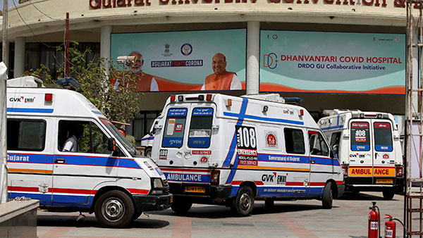 ऑक्सीजन सिलेंडर लेकर 1,400 किमी का तय किया सफर, जिगरी यार ने बचाई दोस्त की जान