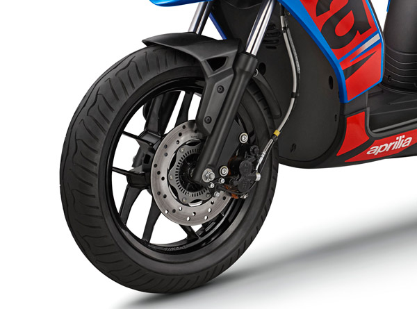 New Aprilia SR160 Launch Detail: नई अप्रिलिया एसआर160 इस फेस्टिव सीजन हो सकती है लॉन्च, जानें