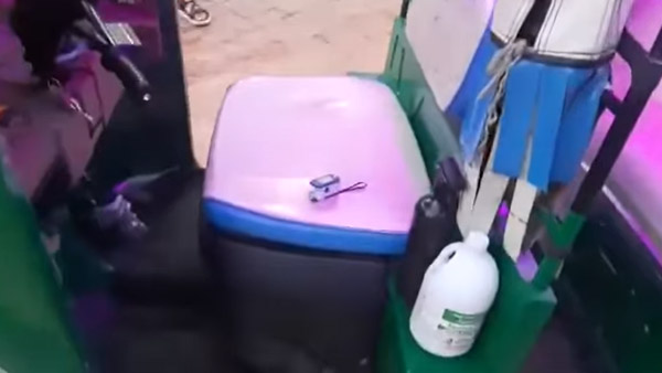 Corona मरीजों की मदद के लिए इस व्यक्ति ने ऑटो को बनाया एम्बुलेंस, Oxygen Cylinder भी है मौजूद