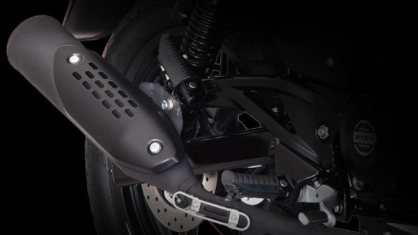 Bajaj Pulsar Dagger Edge Edition: बजाज पल्सर डैगर एज एडिशन भारत में हुई लॉन्च, कीमत 1.01 लाख रुपये से शुरू