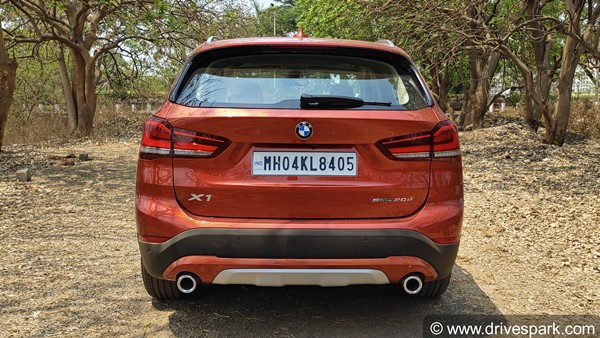 BMW X1 S-Drive 20d Review: बीएमडब्ल्यू एक्स1 एस-ड्राइव 20डी: जानें कैसी है यह कार, फीचर्स व इंजन