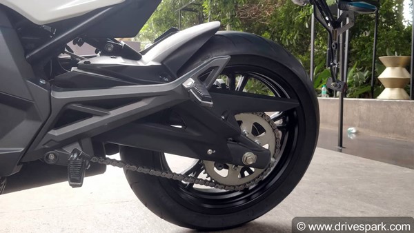 2021 CFMoto 650NK BS6 Unveiled: नई सीएफमोटो 650एनके बीएस6 का हुआ खुलासा, जानें क्या हैं फीचर्स