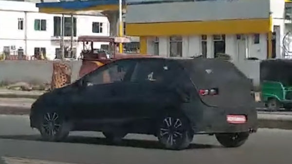 Hyundai i20 N Line Spied: हुंडई आई20 एन लाइन टेस्टिंग के दौरान दिखी, हो सकती है सबसे पाॅवरफुल हैचबैक