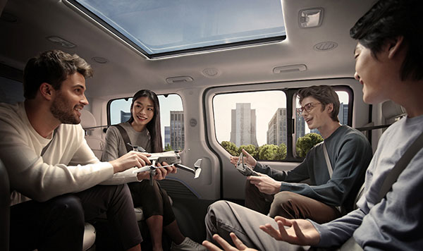 Hyundai Staria Unveiled: हुंडई स्टारिया एमपीवी हुई पेश, मिलेगा स्पेसशिप में सफर करने का अहसास Hyundai Staria Unveiled: हुंडई स्टारिया एमपीवी हुई पेश, मिलेगा स्पेसशिप में सफर करने का अहसास