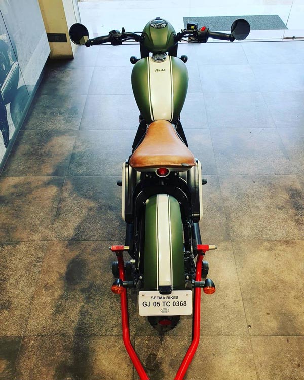Jawa Perak Matte Green Colour: जावा पेराक को डीलर ने दिया कस्टम मैट ग्रीन रंग, डिक रही इतनी आकर्षक