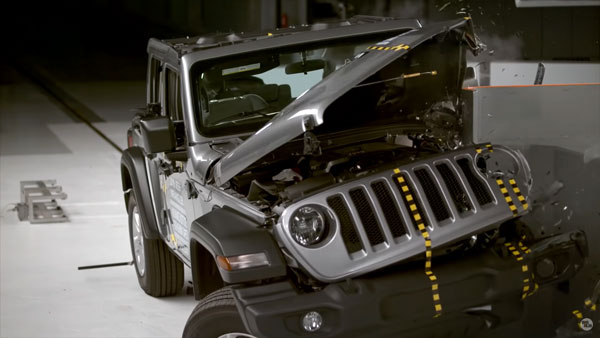 Jeep Wrangler Crash Test Video: जीप रैंगलर ने क्रैश टेस्ट में किया बेहद खराब प्रदर्शन, वीडियो आया सामने