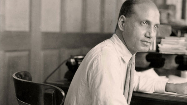 Mahindra and Mahindra History: एक स्टील कंपनी बन गई कार निर्माता, ऐसी है महिंद्रा एंड महिंद्रा की कहानी Mahindra and Mahindra History: एक स्टील कंपनी बन गई कार निर्माता, ऐसी है महिंद्रा एंड महिंद्रा की कहानी