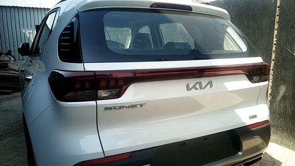 2021 Kia Sonet Spied: नई किया सॉनेट, पैडल शिफ्टर के साथ आई नजर, 27 अप्रैल को होगी लॉन्च