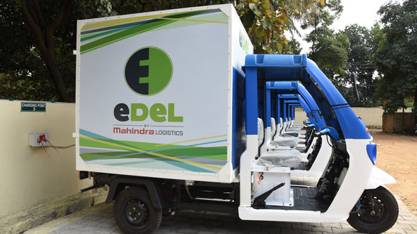 Flipkart Partners With Mahindra Logistics: फ्लिपकार्ट इलेक्ट्रिक वाहनों से करेगी प्रोडक्ट डिलीवरी, महिंद्रा से की साझेदारी