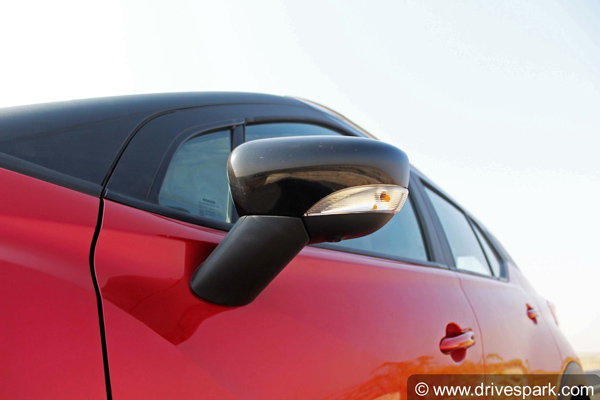 Nissan Kicks April 2021 Offers: निसान किक्स पर मिल रहा है बंपर डिस्काउंट, अप्रैल में करें इतनी बचत