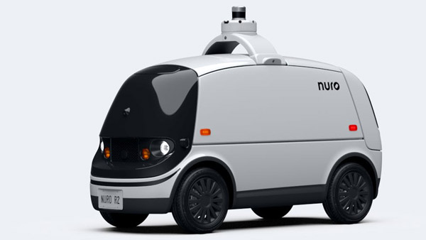 Dominos Pizza Delivery Robot: घर पर पिज्जा डिलीवर कर रहा है यह रोबोट, करता है समय की बचत