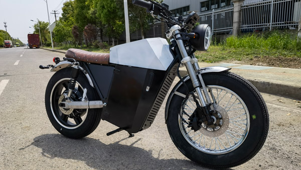 OX One Electric Motorcycle: ओएक्स वन इलेक्ट्रिक बाइक प्रोडक्शन के लिए है तैयार, देती है 100 किमी का रेंज