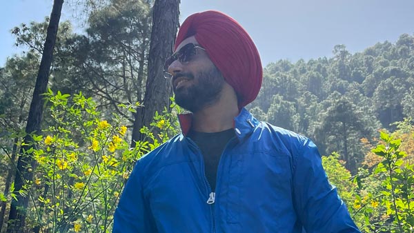 पंजाबी सिंगर ने खरीदी दमदार लैंड रोवर डिफेंडर एसयूवी, देखें तस्वीरें