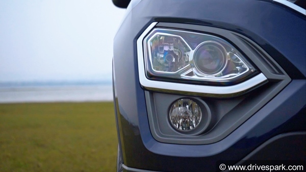 Reflector Vs Projector Headlamp: जानिए आपकी कार में लगे हैं कौन से हेडलैंप, और दोनों में क्या है अंतर
