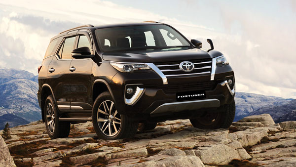 Connected Car तकनीक के लिए 5 कार कंपनियों ने मिलाया हाथ, जानें क्या है योजना