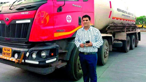 ट्रांसपोर्टर ने किया 20 ऑक्सीजन टैंकरों का इंतजाम, खर्च किये 1 करोड़ रुपये