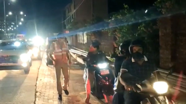68 Vehicle Seized For Violating Night Curfew: पुलिस ने रात्रि कर्फ्यू का उल्लंघन करने पर 68 वाहन किए सीज 68 Vehicle Seized For Violating Night Curfew: पुलिस ने रात्रि कर्फ्यू का उल्लंघन करने पर 68 वाहन किए सीज